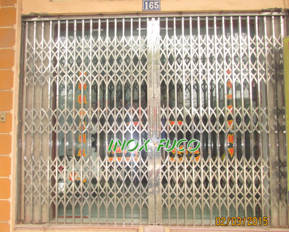 Cửa xếp INOX Hộp 304, đây là loại cửa xếp INOX hộp 20x20