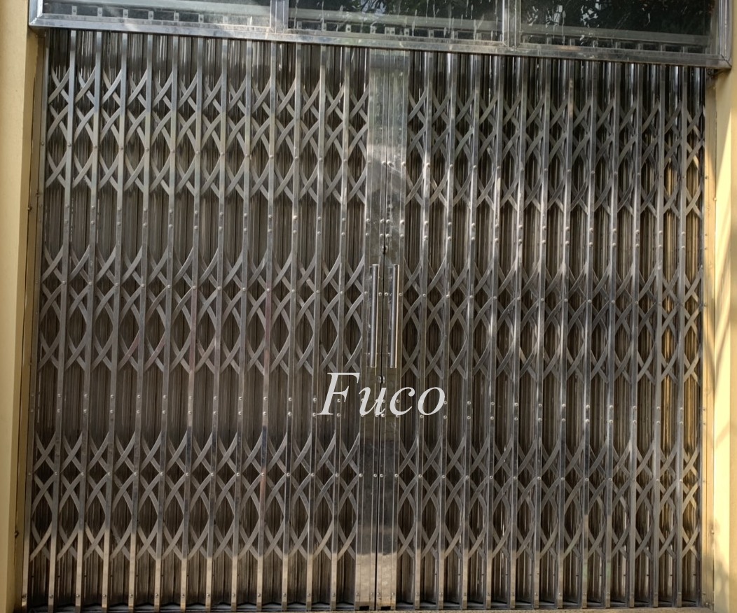Cửa xếp, cửa kéo inox 304 tại Khánh Hòa