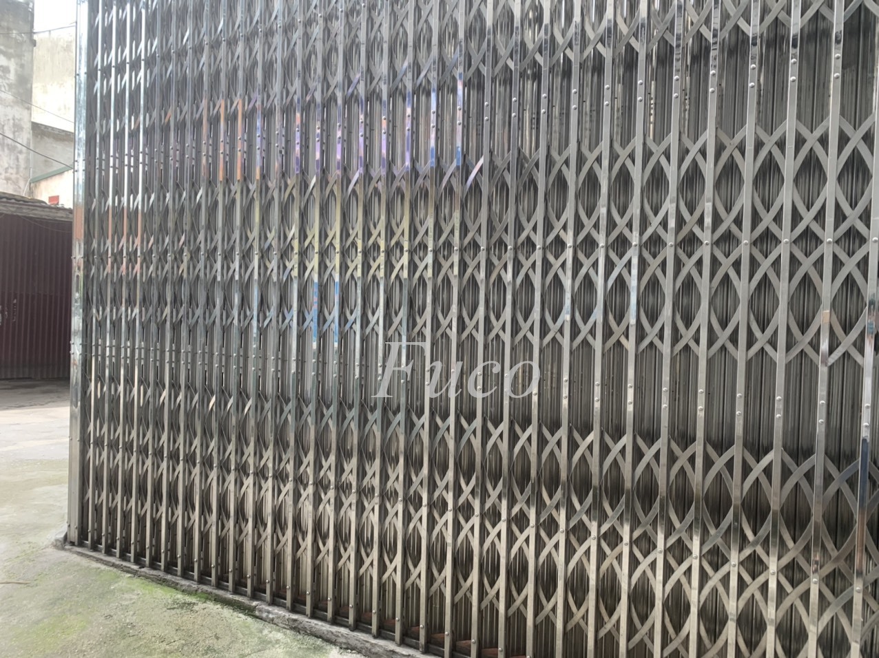 Cửa xếp, cửa kéo inox 304 tại Khánh Hòa