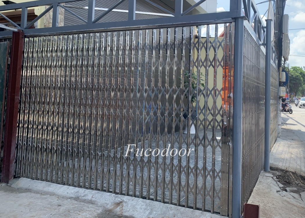 Cửa xếp INOX hộp 20x20 INOX 304 không lá