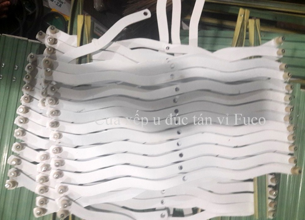 Giá cửa xếp U Đúc