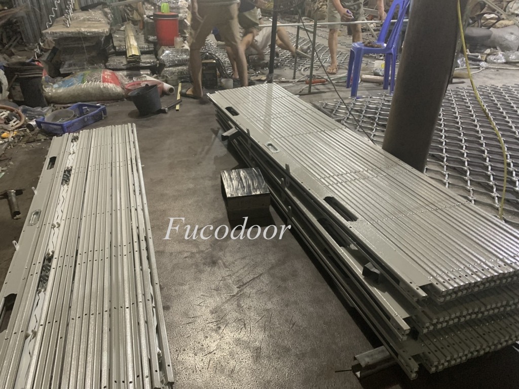 Cửa sắt xếp kéo sơn tĩnh điện