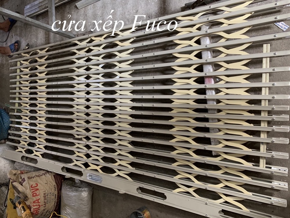 Báo giá cửa xếp U Đúc tán vỉ 