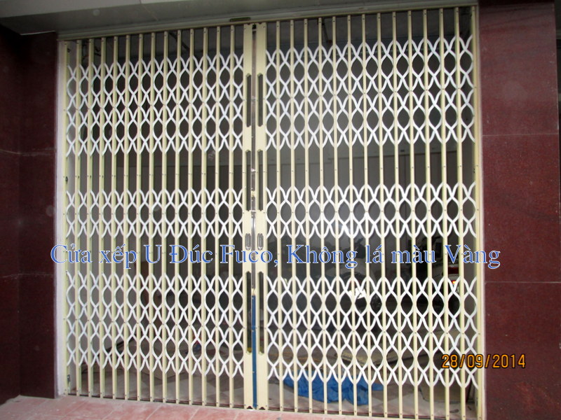 Cửa xếp U Đúc
