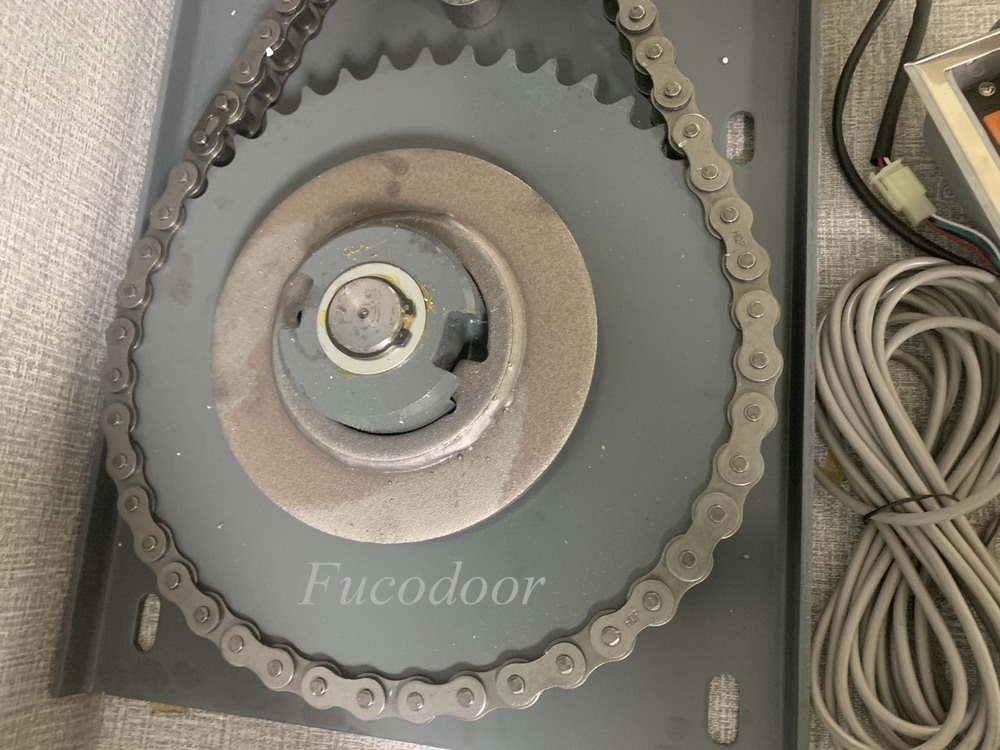 Motor cửa cuốn 2000kg, công suất lớn Fuco