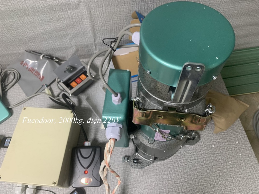 motor cửa cuốn công suất lớn 2000kg, điện 220V, Fucodoo