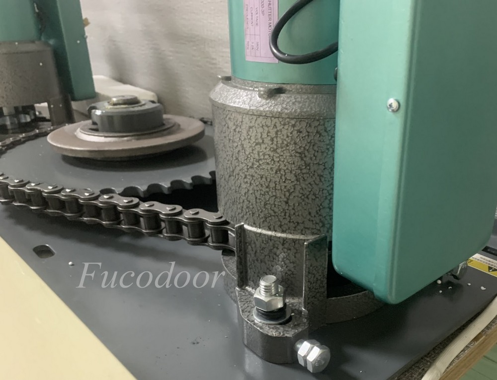 Motor cửa cuốn loại 2000kg, dùng cho cửa lớn Fuco