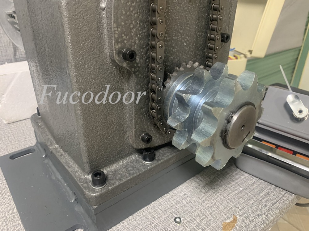 giá motor bộ tời cửa cuốn, loại 3000kg năm  2023, Fucodoor
