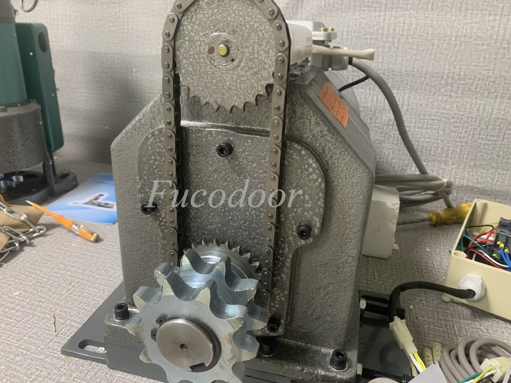 giá motor bộ tời cửa cuốn, loại 3000kg năm  2023