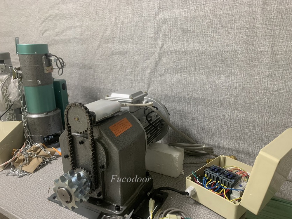 motor công suất lớn cửa cuốn 3000kg, Fucodoor, năm 2023
