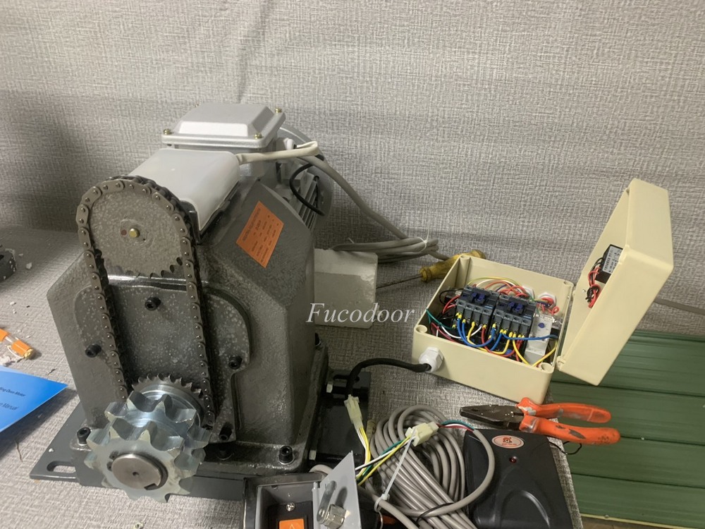 motor bộ tời cửa cuốn, loại 3000kg năm  2023, Fucodoor