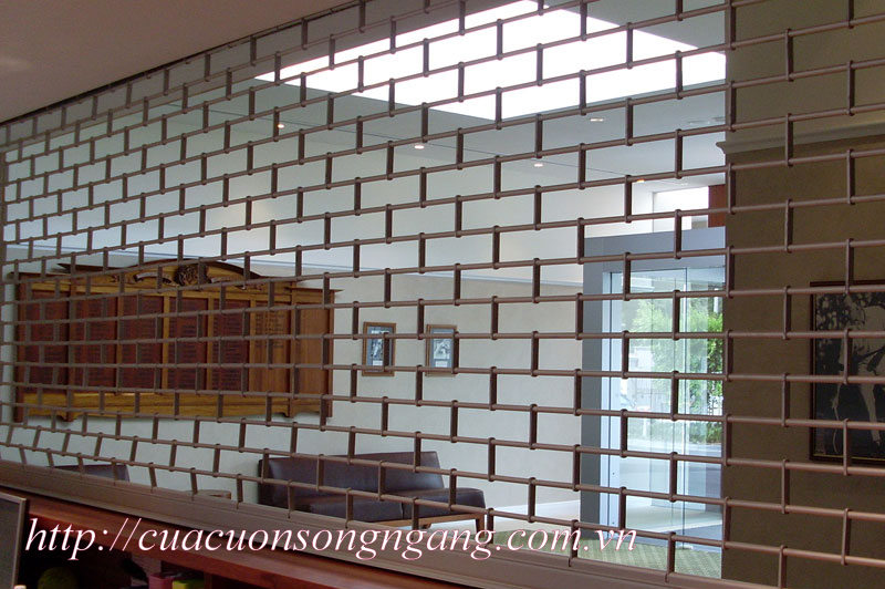 Cửa cuốn inox song ngang, mắc võng