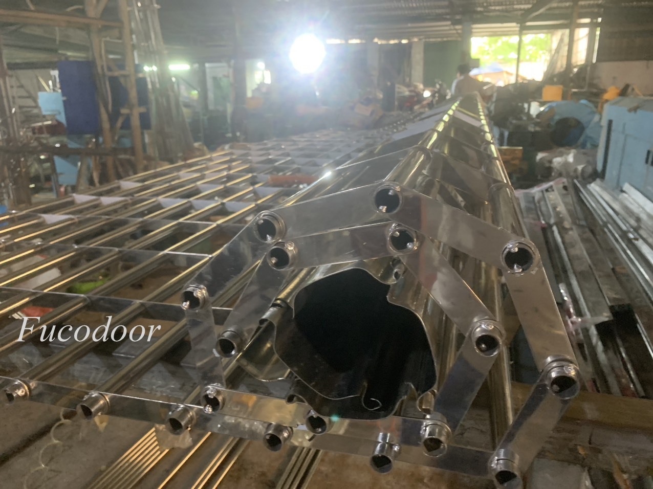  Cửa cuốn song ngang ống lồng INOX 304 Xếp Thẳng