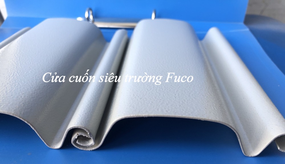 Cửa cuốn thép, cửa cuốn thép Fuco có loại cửa cuốn thép mạ màu bản 7.5cm, khổ 124mm độ dầy thép từ 0,6ly đến 0,9ly. Cửa cuốn thép sơn tĩnh điện