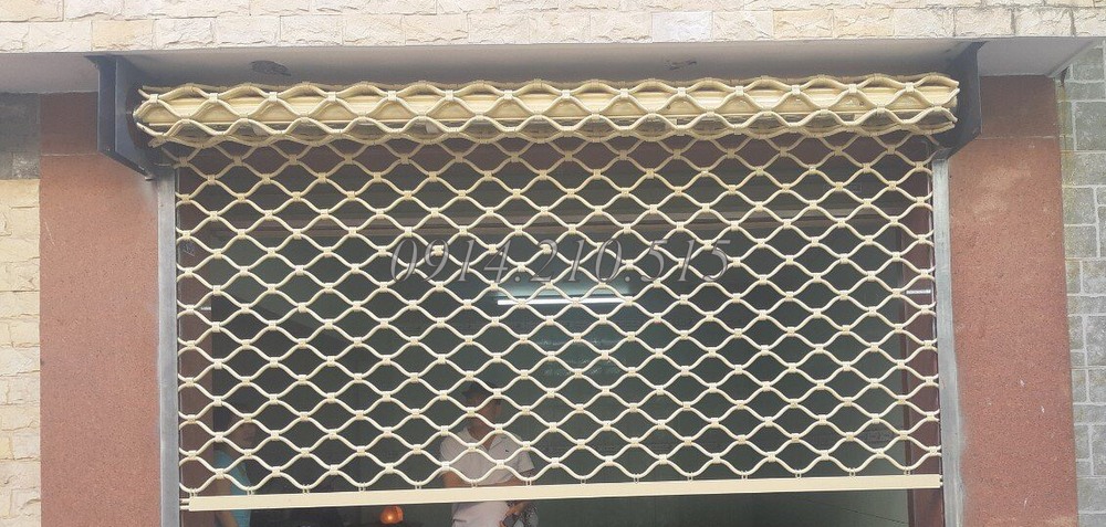 Cửa cuốn Lưới Sơn Tĩnh Điện