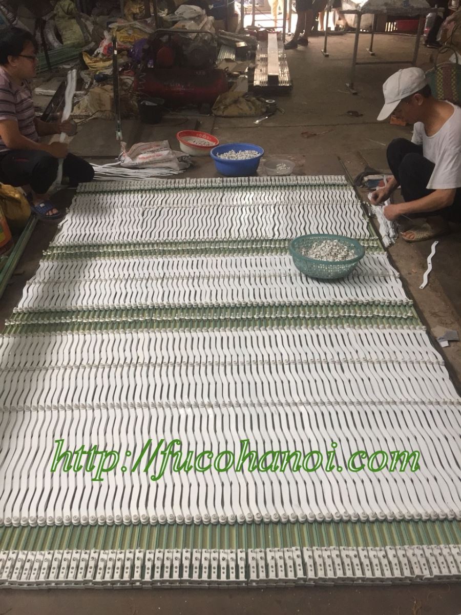 Cửa xếp U đúc sơn tĩnh điện 1.6ly, giá cửa sắt kéo việt nam