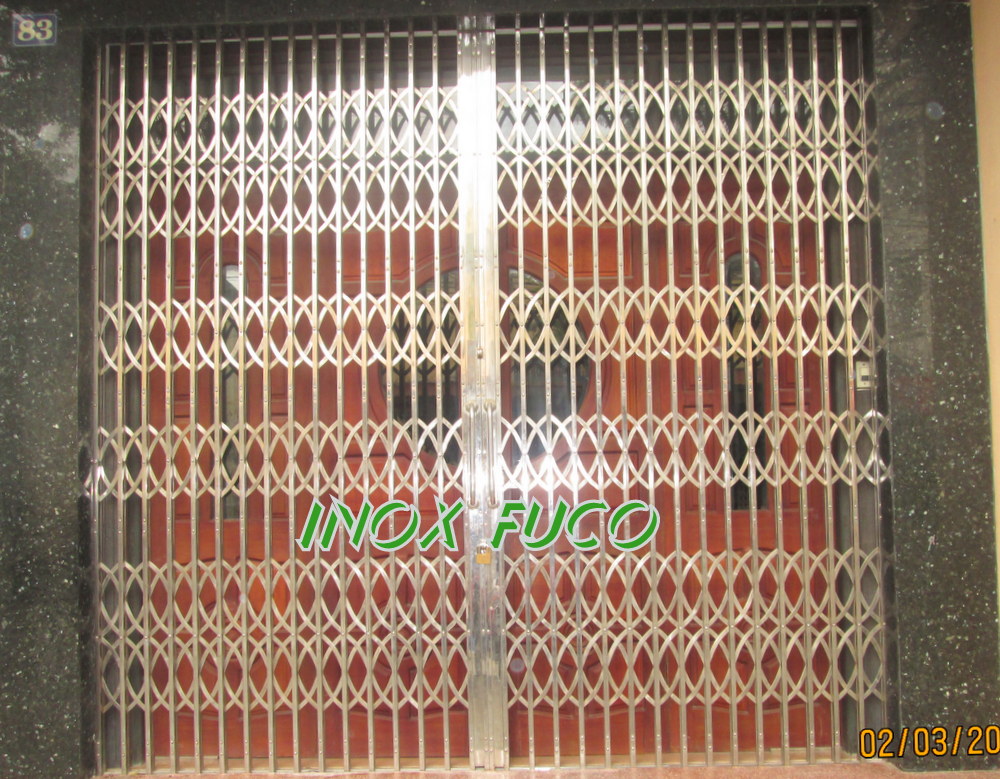 Cửa xếp inox 201 là loại cửa xếp có giá rẻ, chất lượng tốt, Cửa xếp này đảm bảo quyền lợi cửa khách hàng.