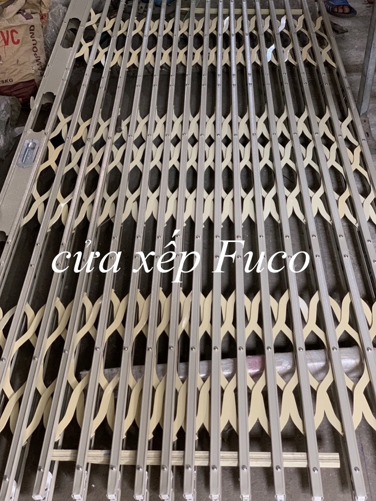 Báo giá cửa xếp U Đúc