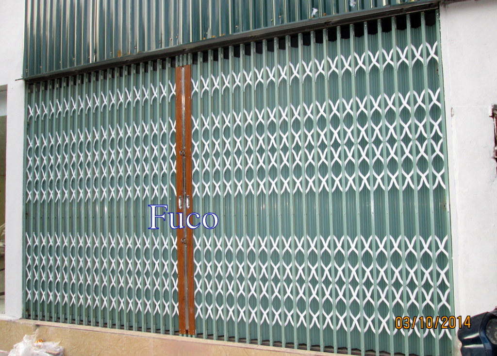 Quý khách có thể nhận thấy ngay sự khách biệt của cửa xếp cao cấp này với các loại cửa xếp Đài Loan thông thường khác trên thị trường. cua xep fuco.