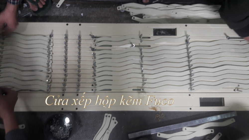 cửa xếp hộp kẽm