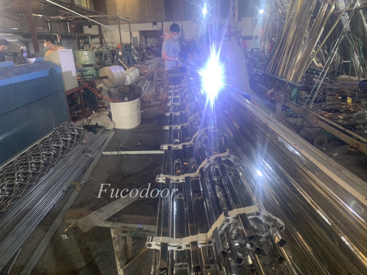 Cửa cuốn song ngang hộp 20x20 INOX 304, Cửa cuốn song ngang INOX, Báo giá cửa cuốn song ngang