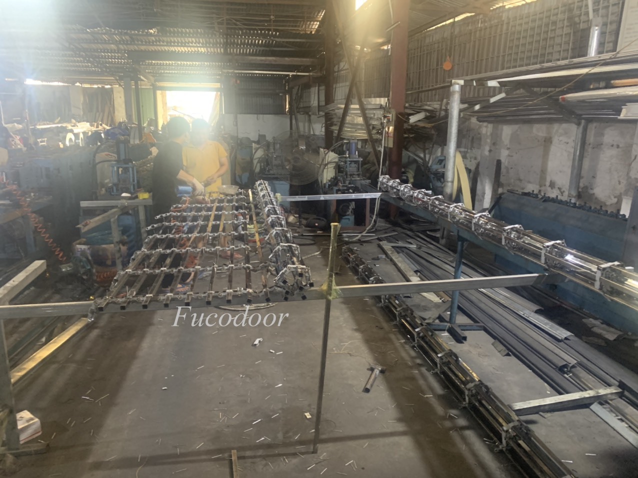 Cửa cuốn song ngang hộp 20x20 INOX 304