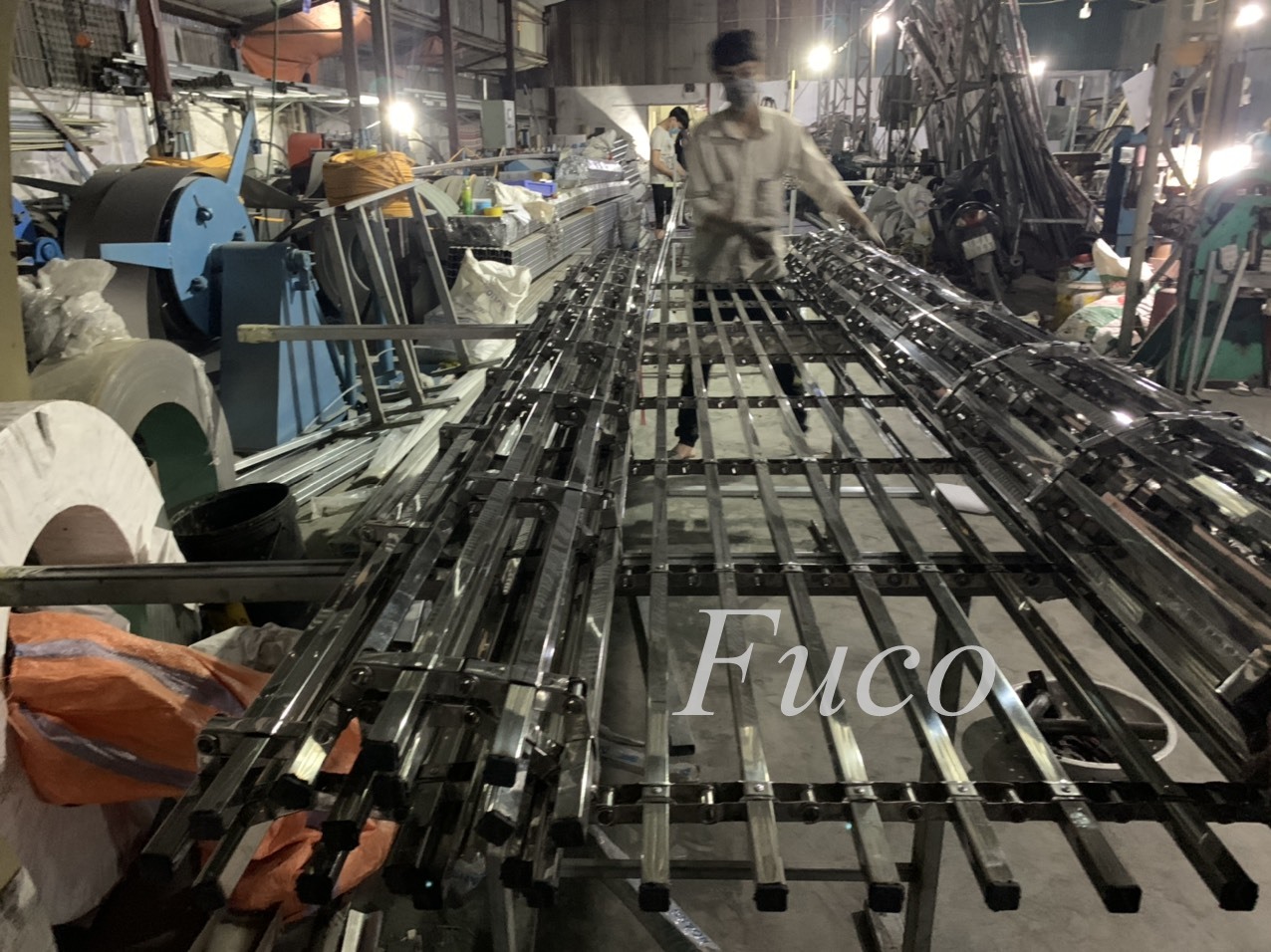 cửa cuốn song ngang inox 20, fuco, Báo giá cửa cuốn song ngang, giá cửa cuốn song ngang hộp vuông 20x20