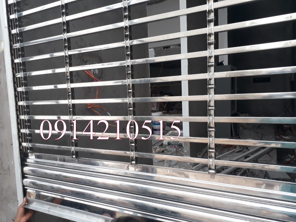 cửa cuốn song ngang ống vuông inox