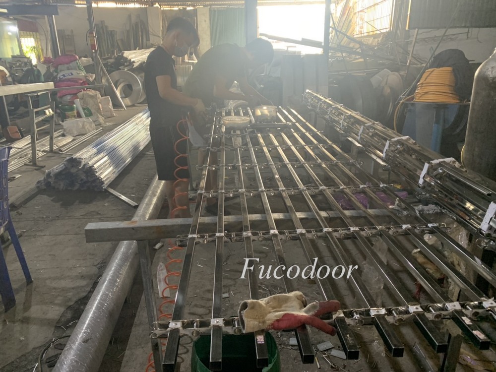 Cửa cuốn song ngang INOX, Báo giá cửa cuốn song ngang