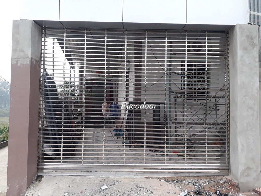 Cửa cuốn song ngang hộp 20x20 INOX 201