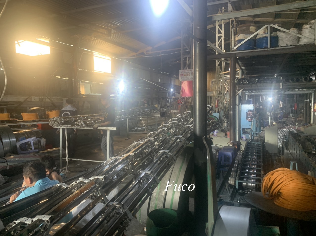 Cửa cuốn song ngang hộp 20x20 INOX 201