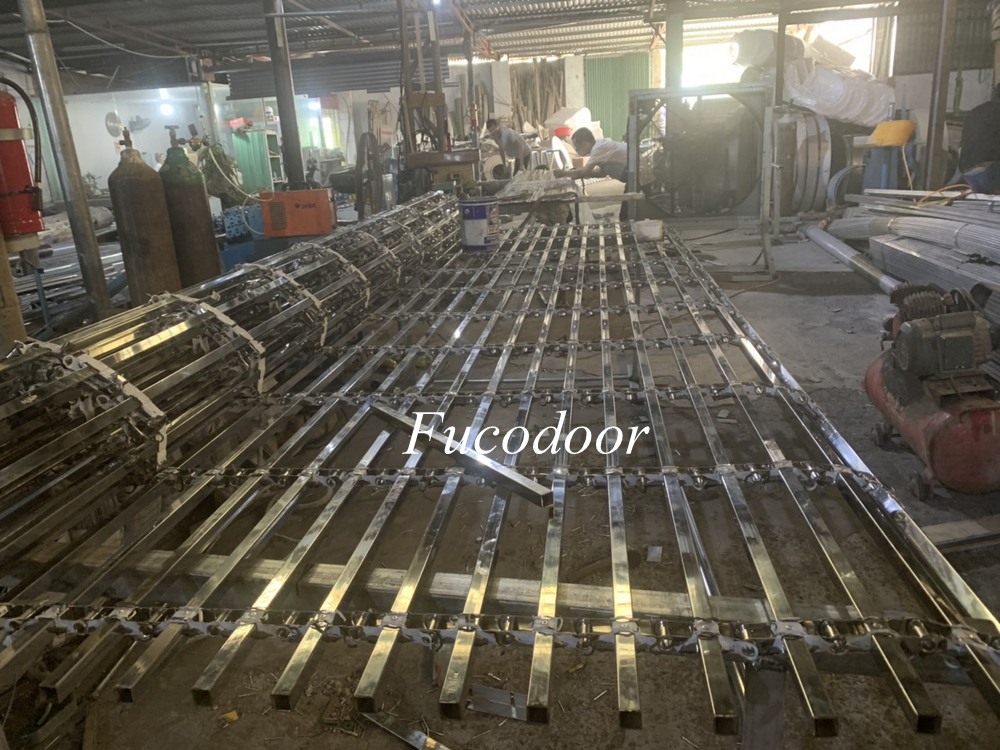 Cửa cuốn khớp thoáng Inox, Giá cửa cuốn song ngang inox