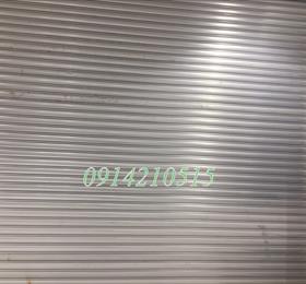 Cửa cuốn siêu trường sơn tĩnh điện ST100, dầy 1mm